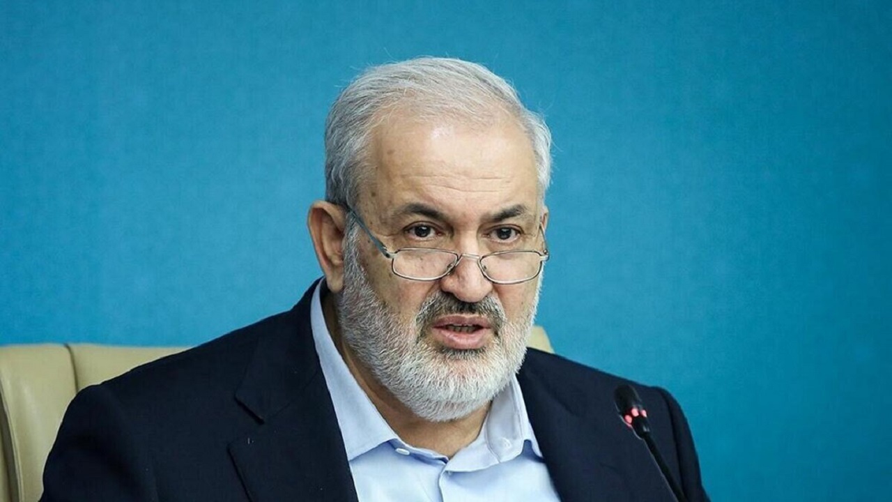 هشدار وزیر نیرو: پرمصرف‌ها باید هزینه واقعی آب را بپردازند