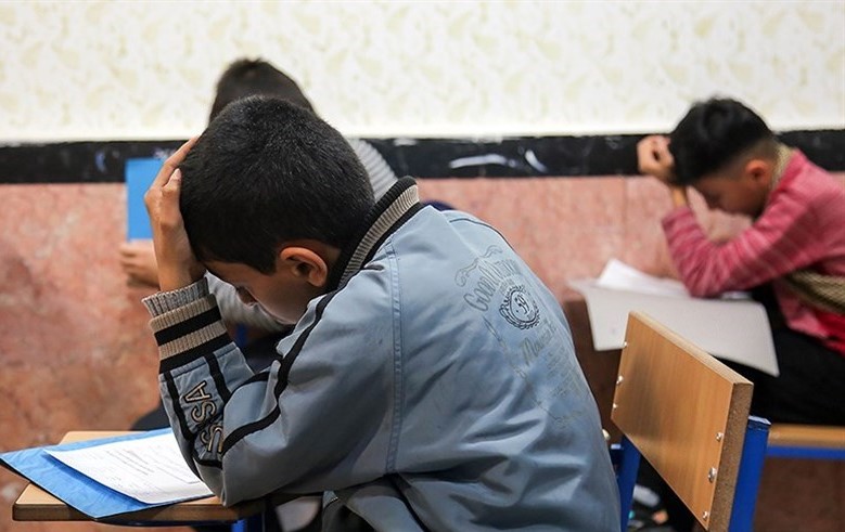 دردسر جدید دانش‌آموزان؛ یک غیبت ۶ امتحان!