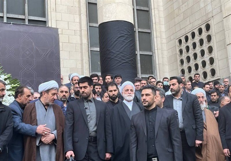  مراسم تشییع پیکر شهیدان رازینی و مقیسه