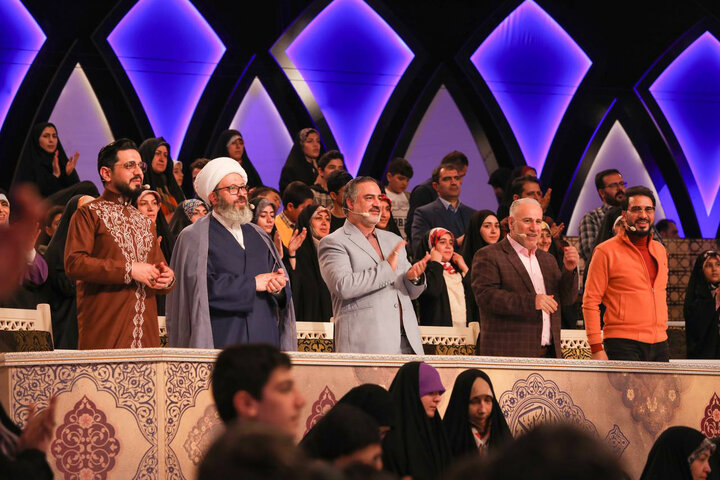  ثبت نام برای حضور در برنامه تلویزیونی «محفل» 