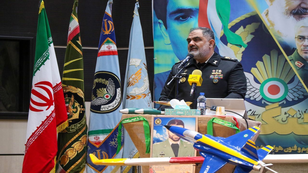 دریادار ایرانی: ماموریت اسکورت کشتی‌ها به صورت مستمر و با قدرت انجام می‌شود