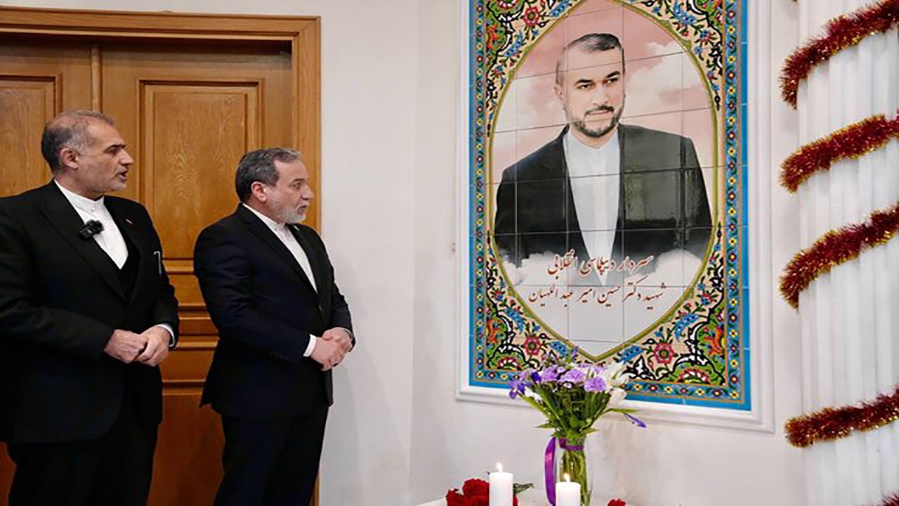 رونمایی از نماد یادبود شهید امیرعبداللهیان در مسکو 