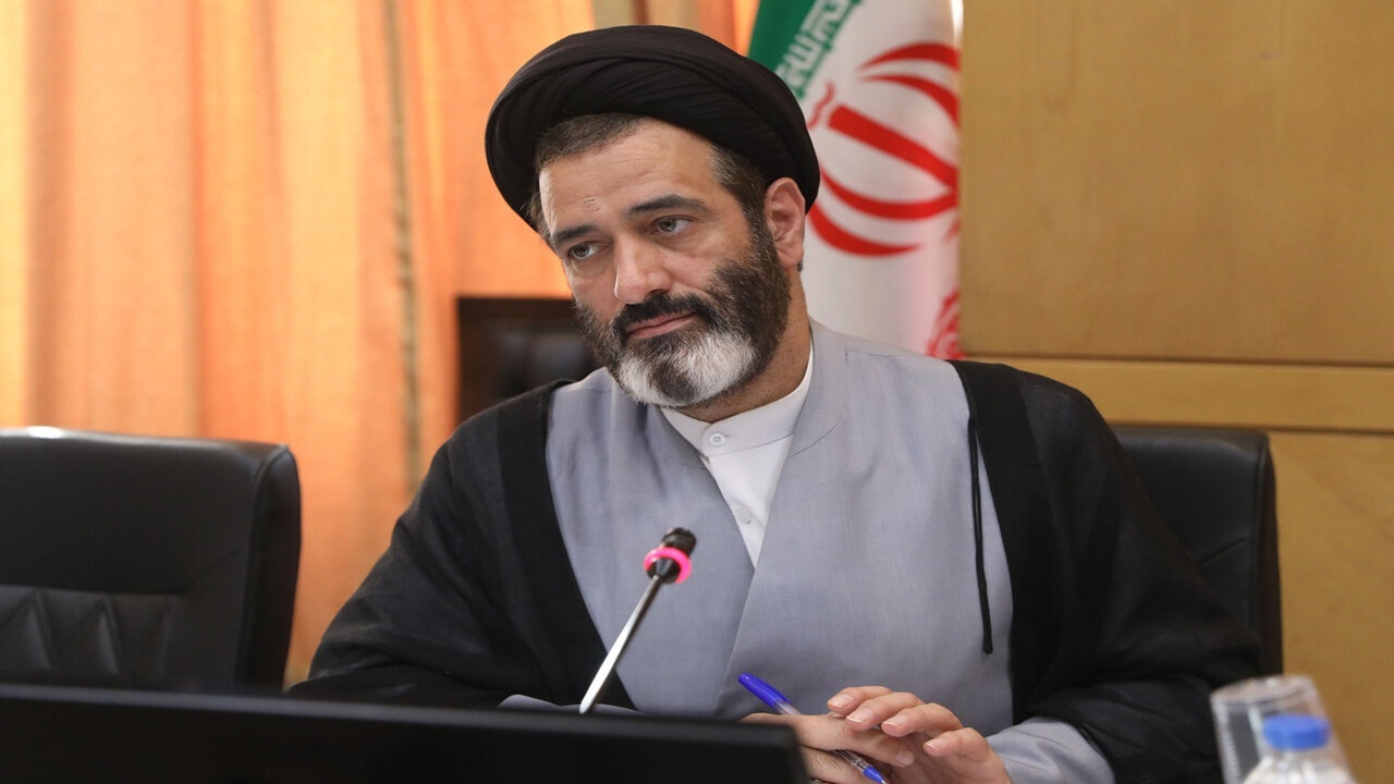 افزایش بی‌ضابطه تعرفه‌های اینترنت تضییع حقوق مردم و تحمیل فشار اقتصادی بیشتر بر آنان است.