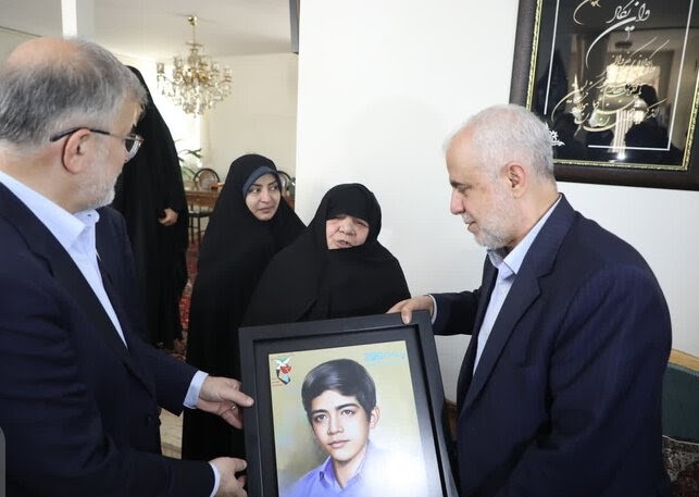 دیدار رئیس بنیاد شهید و امور ایثارگران با جمعی از ایثارگران استان البرز