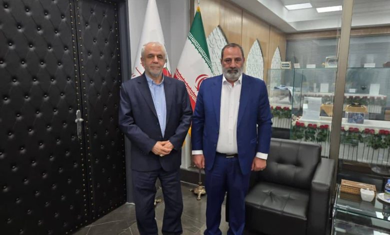  دکتر آبشاهی: حرکت پرشتاب به سوی اهدافِ “گام دوم” با بال “ایثارگری”