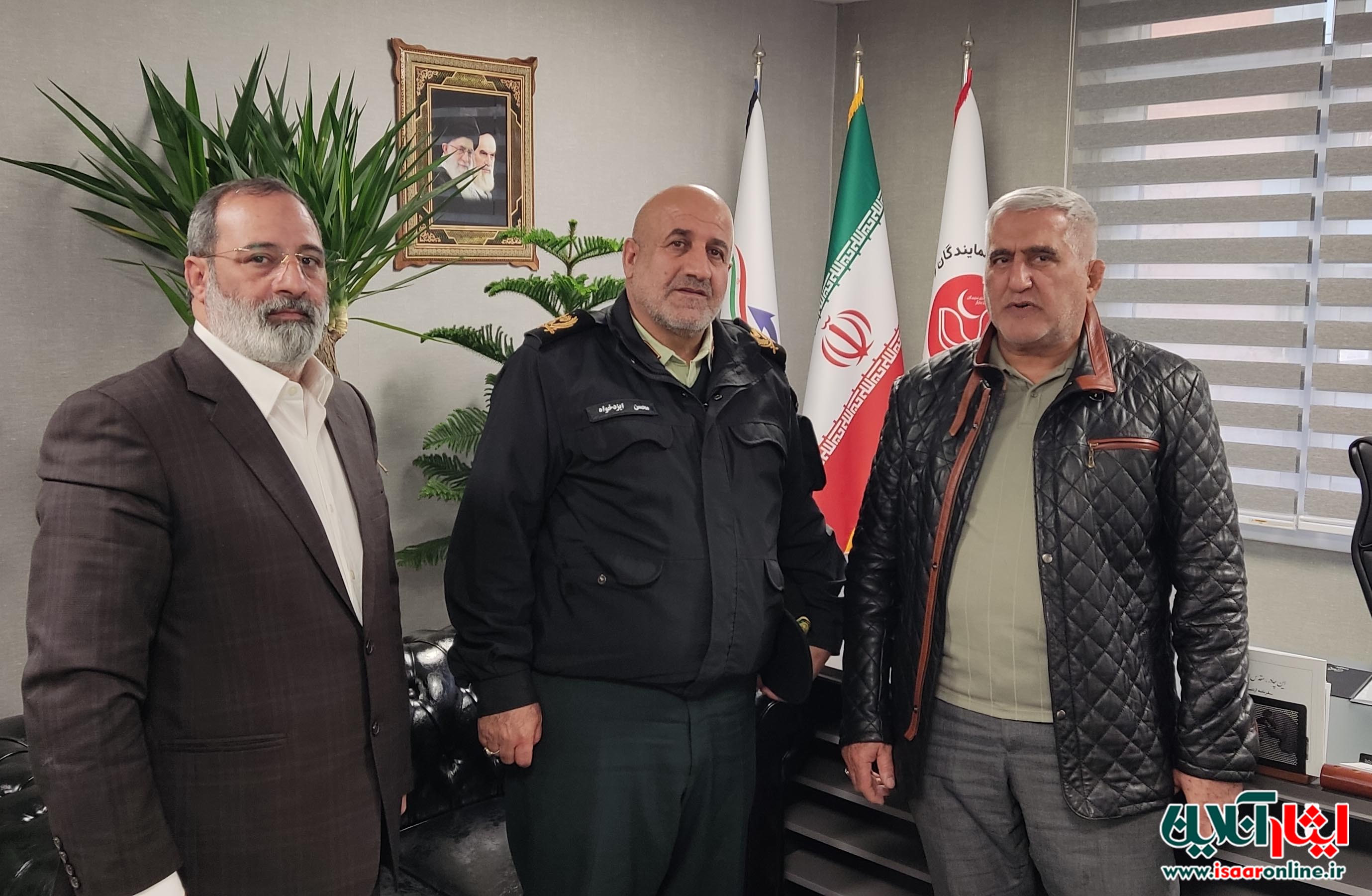 آیینی برای قدردانی از علمداران ایران