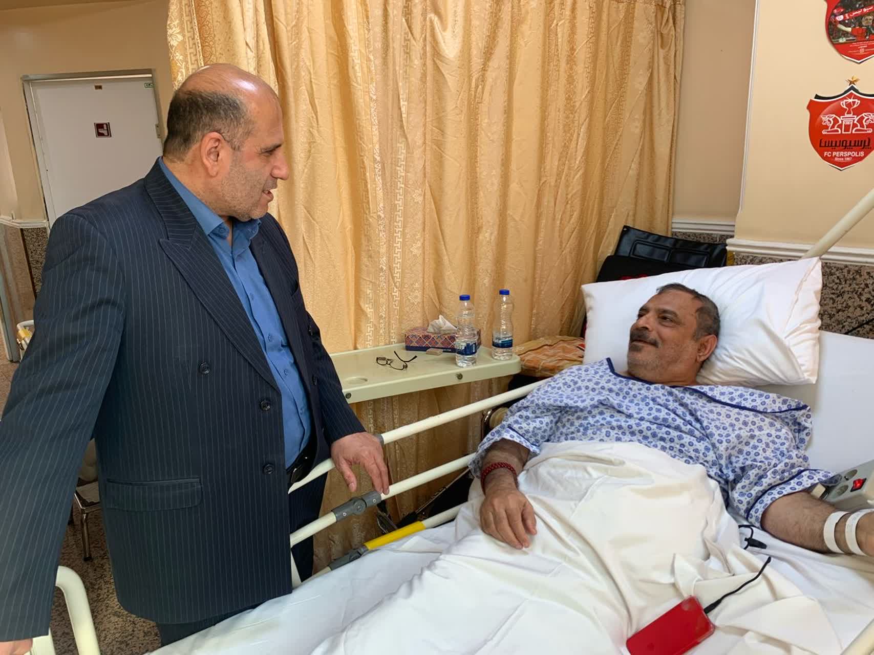 عیادت مدیرکل بنیاد شهید و امور ایثارگران تهران بزرگ از جانبازان بستری در بیمارستان