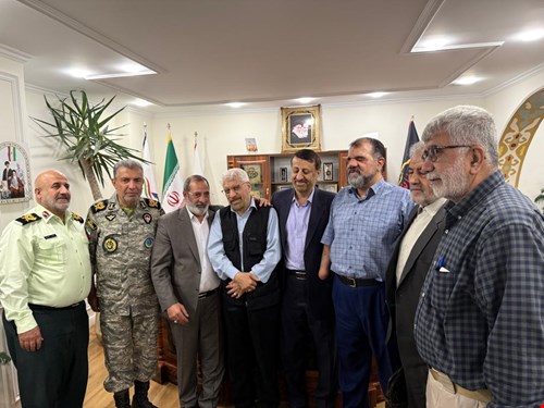 تجلیل از سرداران و چهره های ملی در هفته فراجا به میزبانی قرارگاه اجرایی بیانیه گام دوم انقلاب/ عکس+ فیلم